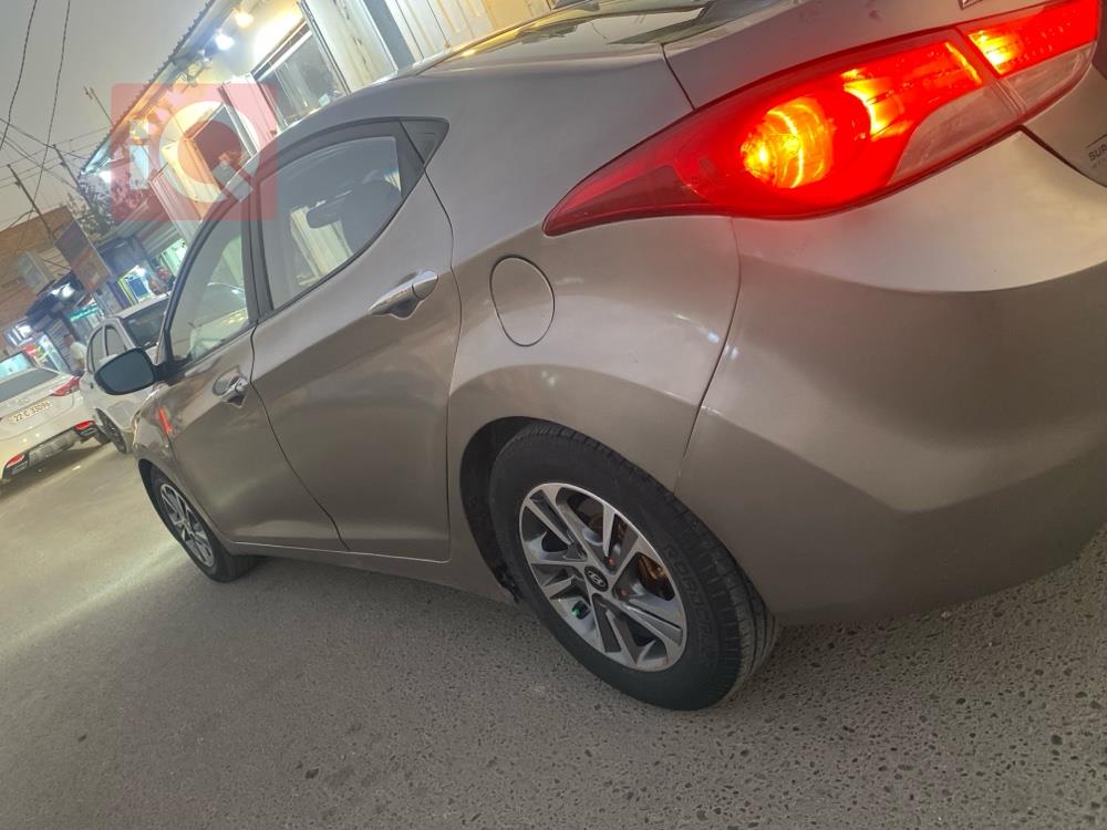 هيونداي النترا